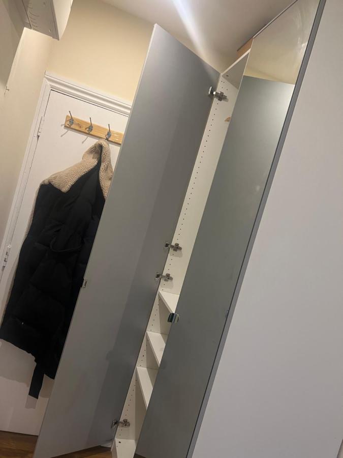 Large Modern Studio Flat Apartment Londra Exterior foto