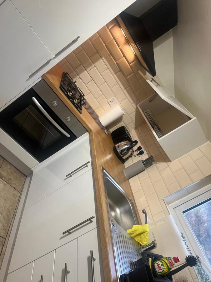 Large Modern Studio Flat Apartment Londra Exterior foto
